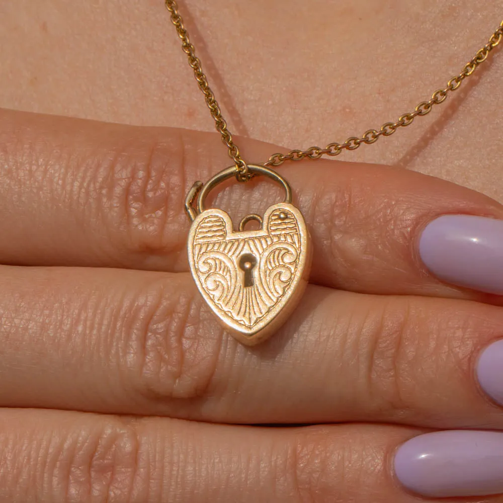 9ct Gold Engraved Heart Padlock