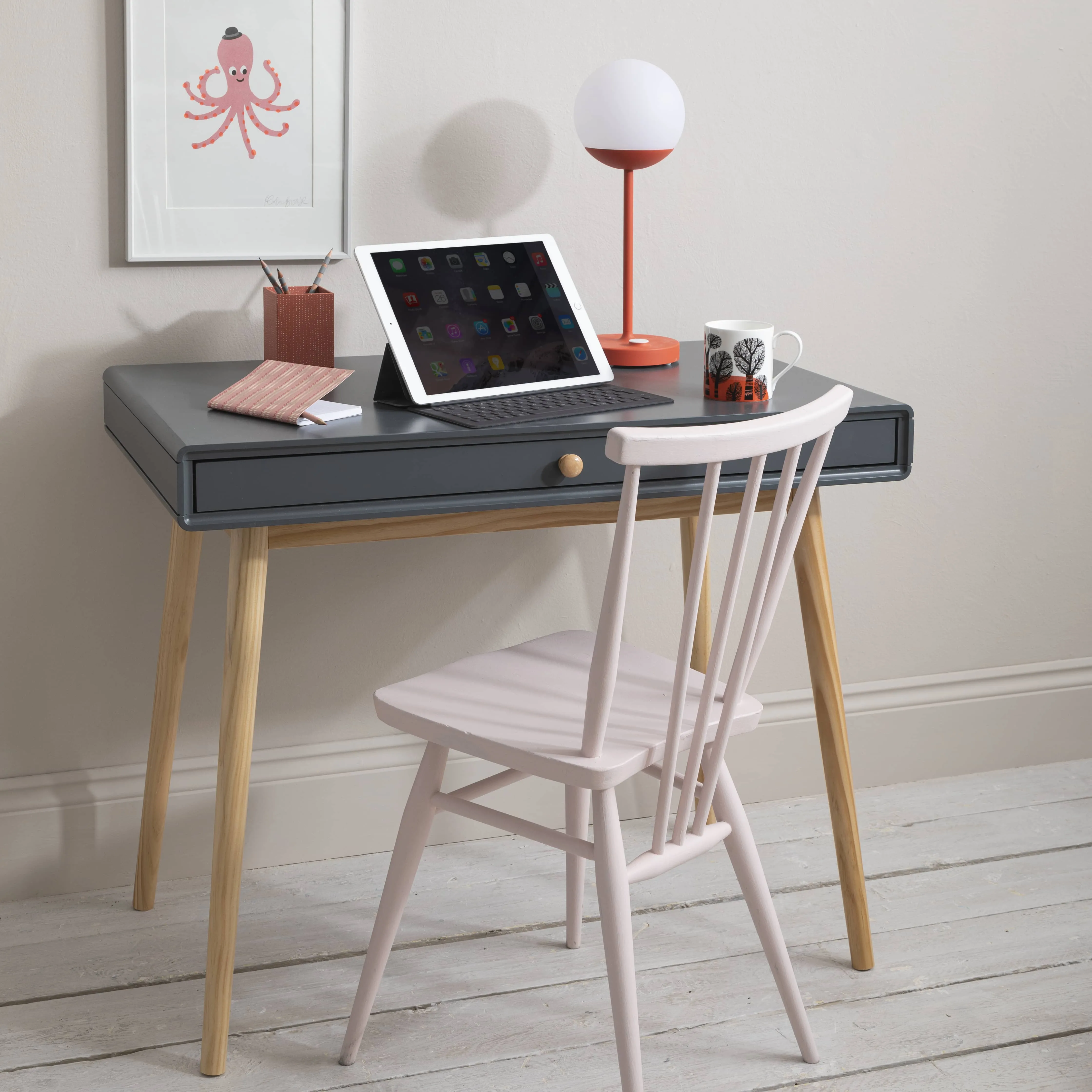 Frank Desk in Dark Grey and Natural Pine