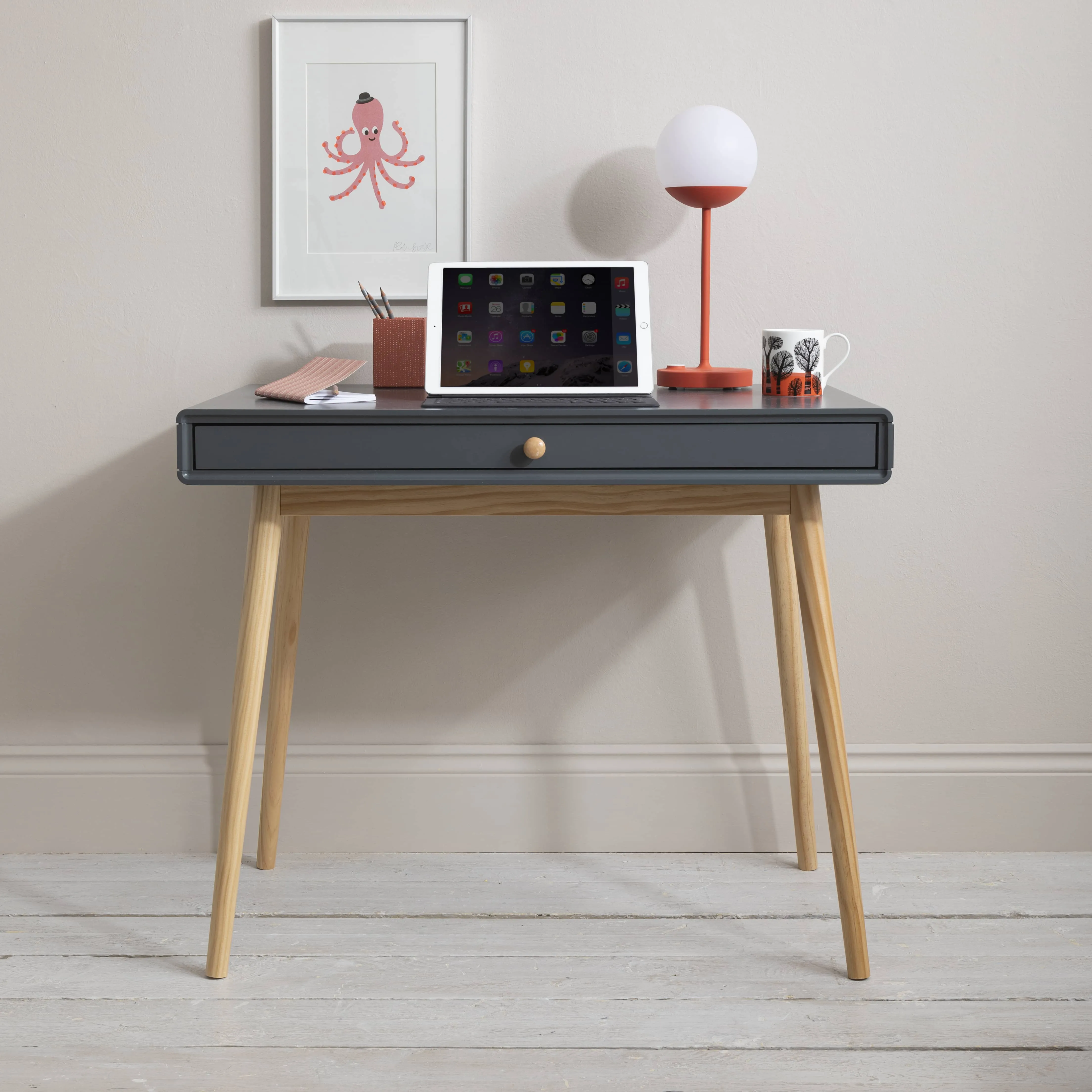 Frank Desk in Dark Grey and Natural Pine