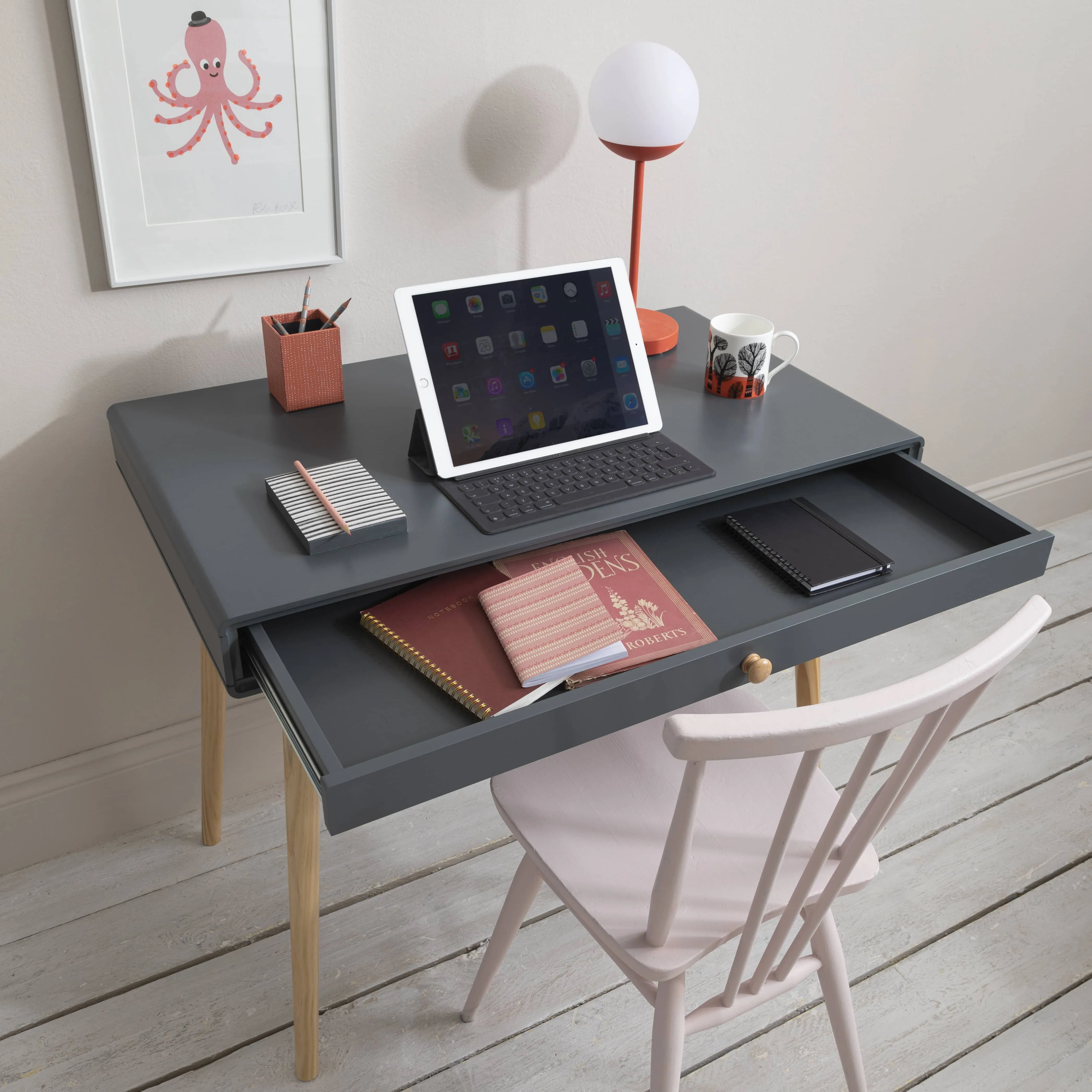 Frank Desk in Dark Grey and Natural Pine