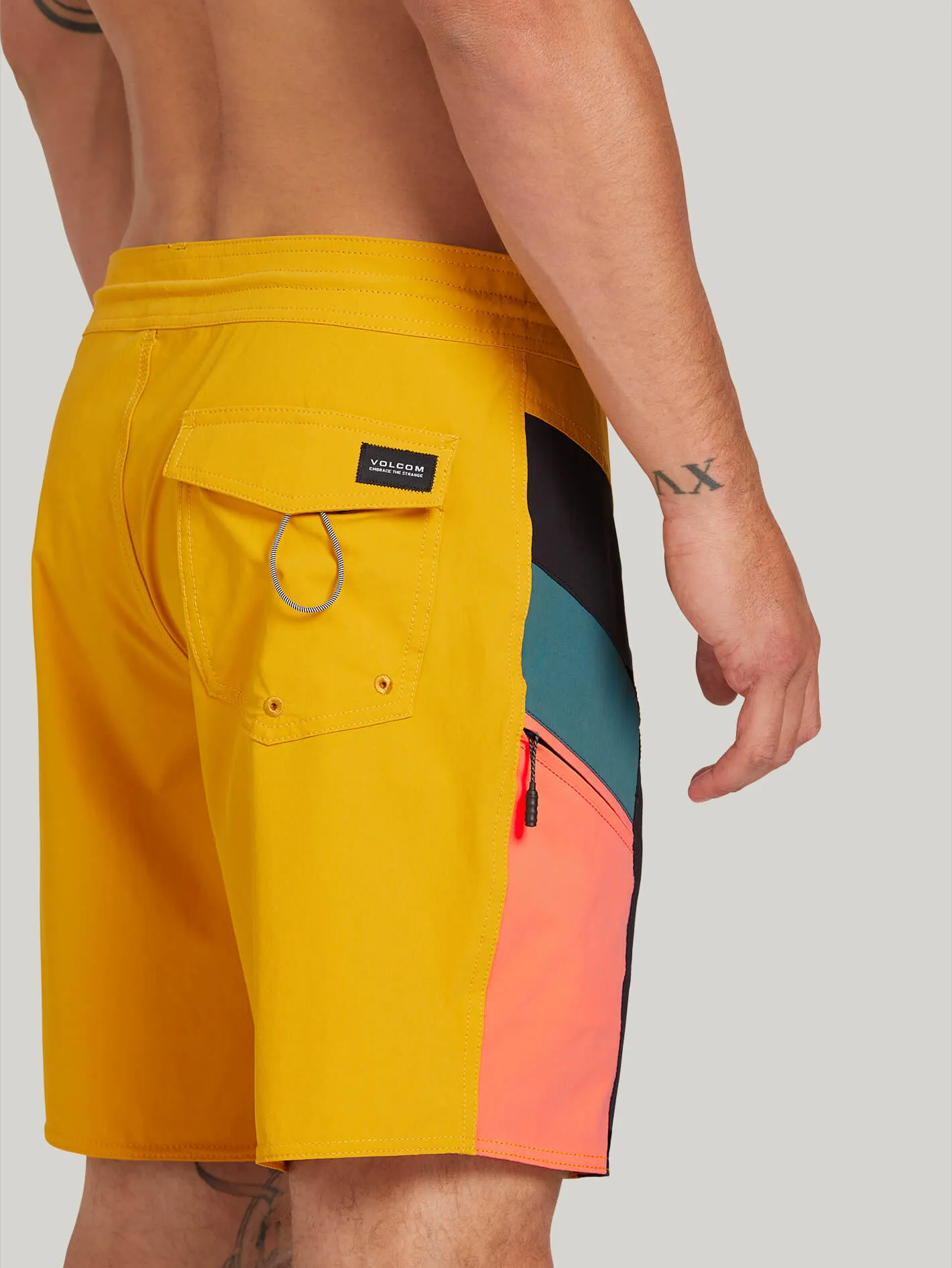 High Mark Stoneys Trunks - Mineral Yellow