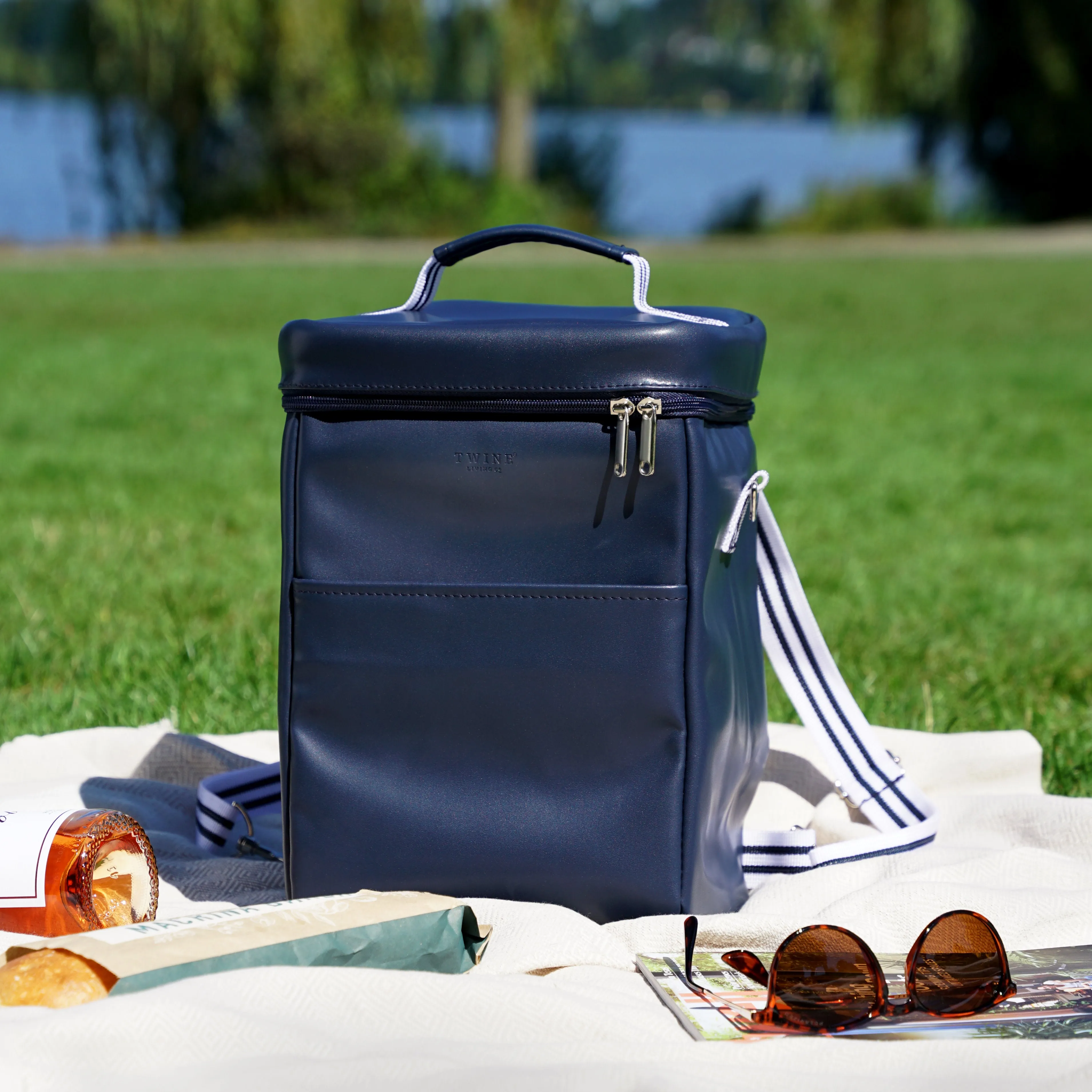 Insulated Cooler Backpack in Navy