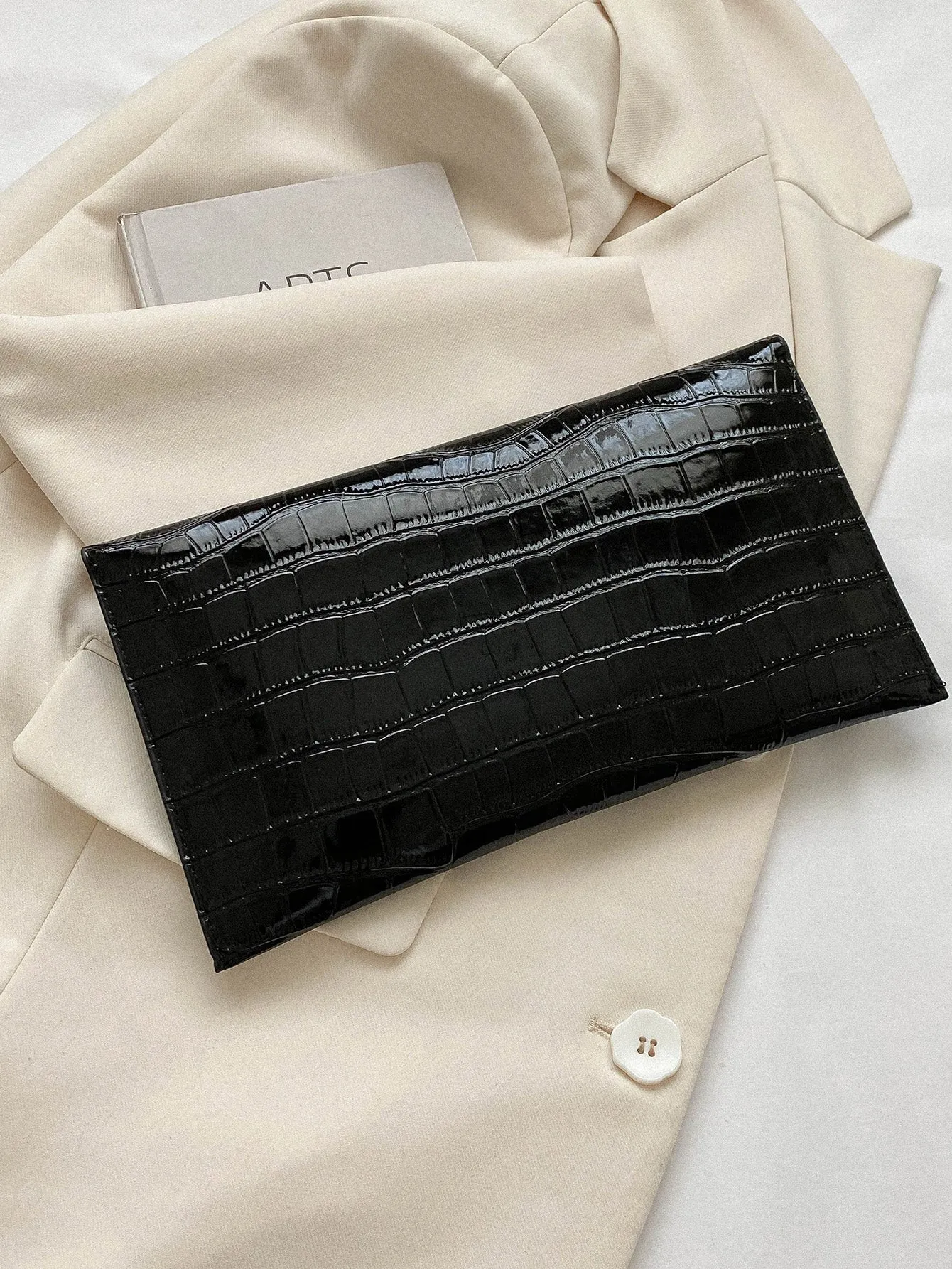 Solid Color Simple Crocodile Embossed Clutch Bag