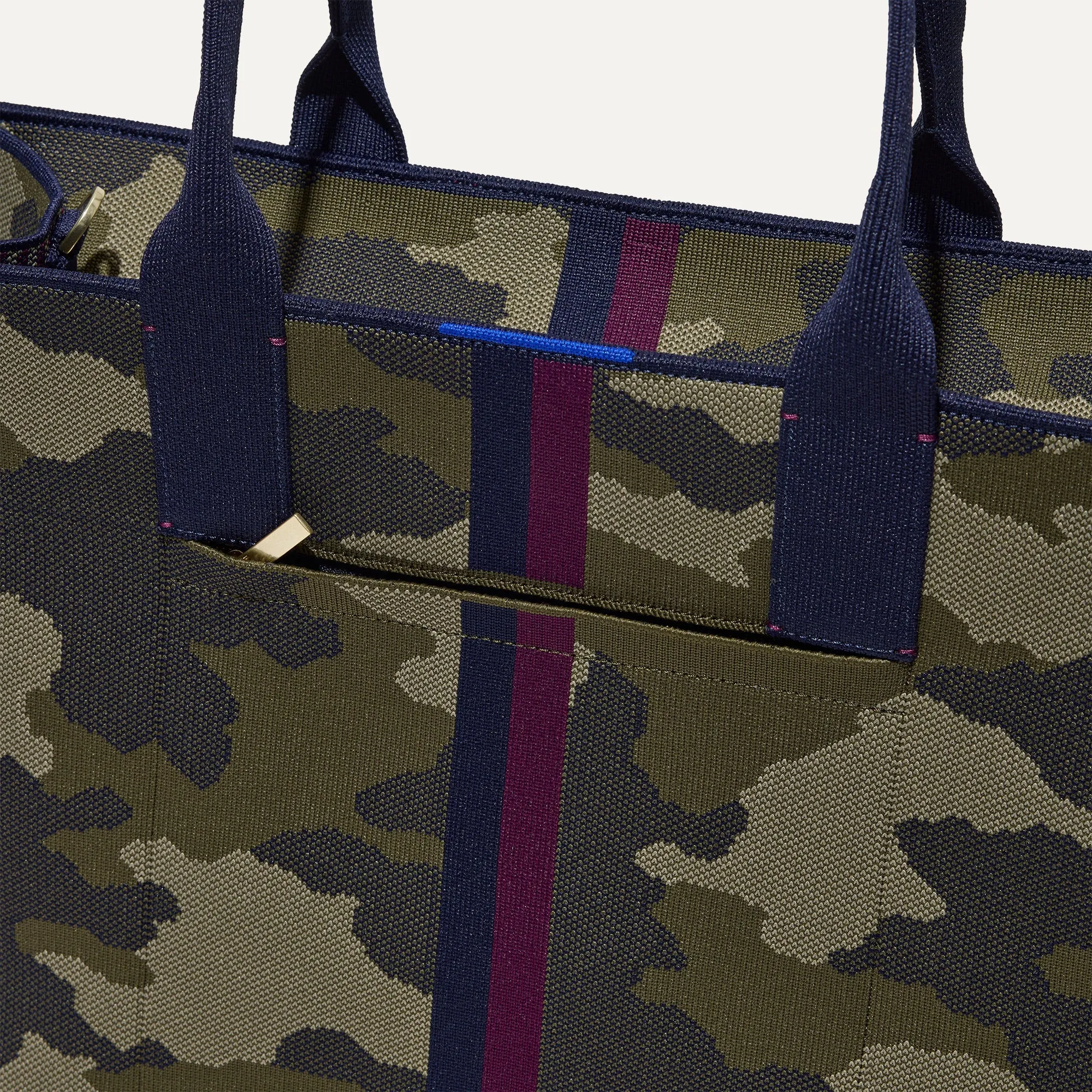 The Classic Tote - Spruce Camo