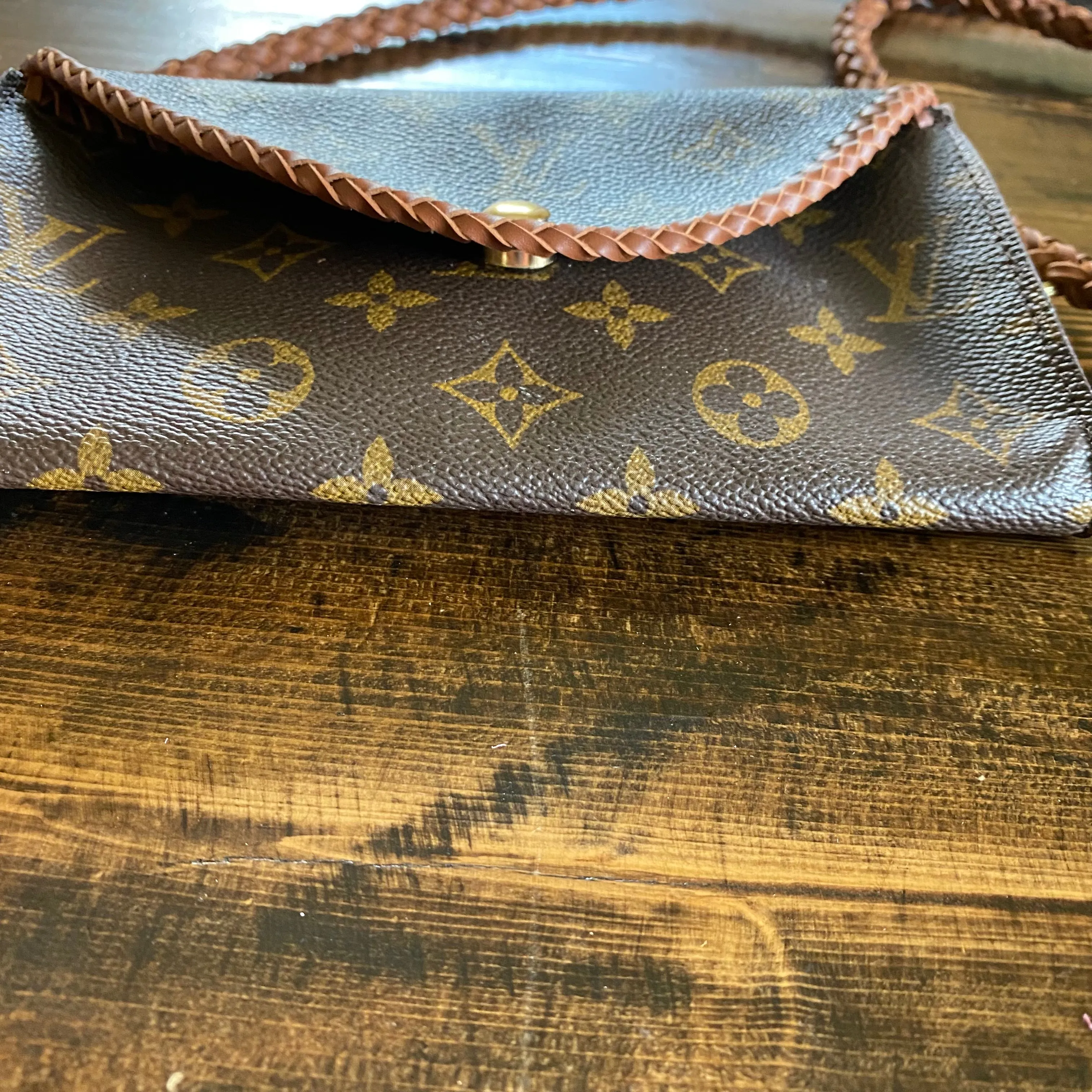 Vintage Whiskey Leather Crossbody Bag - The Junco Monogram